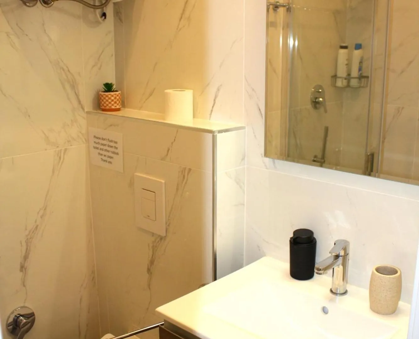 Pleasant Stays La Spezia