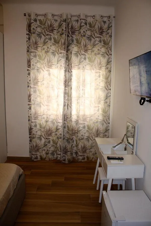Pleasant Stays La Spezia